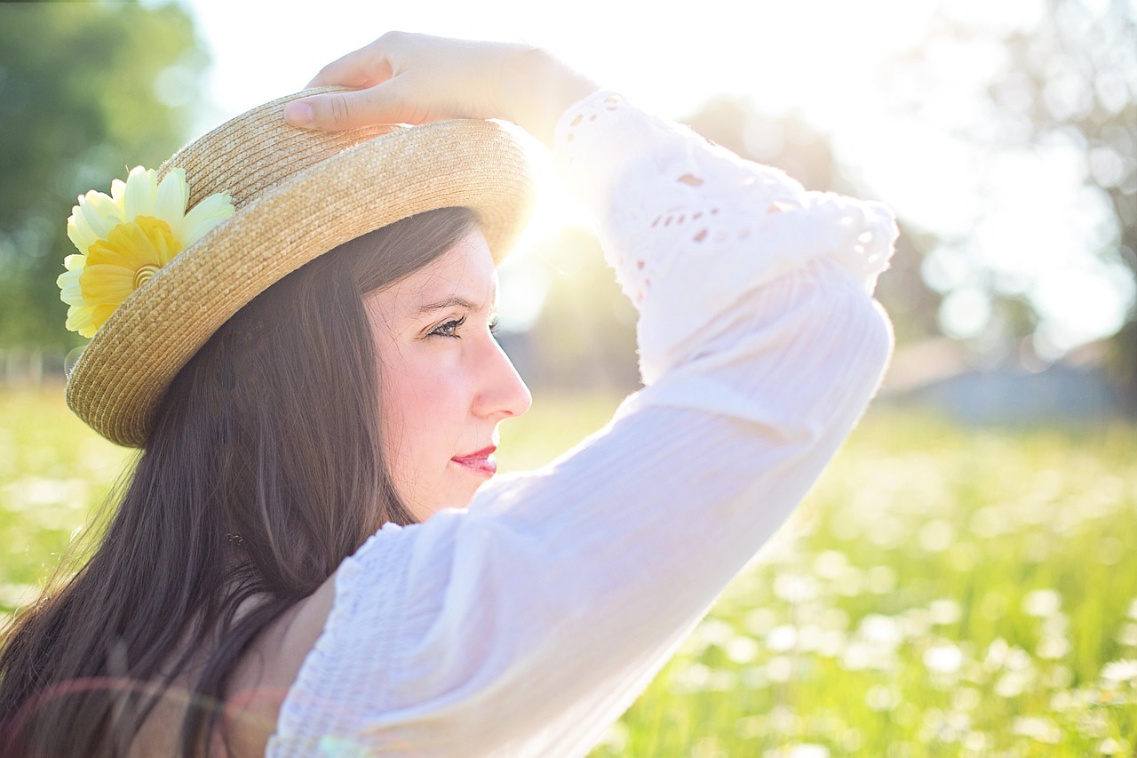 woman-1509959_1280
